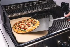 Broil King Rectangular Pizza Stone 7 Broil King Rectangular Pizza Stone -BBQ Equipment 69842 lifestyle 02 2736x1824 1