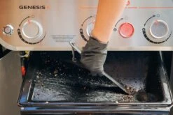 Weber Genesis S-435 - Natural Gas -BBQ Equipment 7 35300001 f191a4c8 54b2 4058 a456 f1fccc2208a2