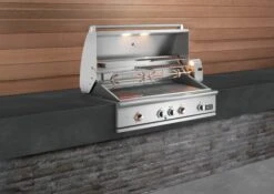 DCS 48" Series 9 Grill With Rotisserie And Charcoal - Propane -BBQ Equipment BE1 48RC N BE1 48RC L 35 insitu cmyk