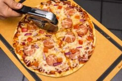 Broil King Deluxe Pizza Cutter - 69810 -BBQ Equipment Broil King Deluxe Pizza Cutter wheel 69810 3