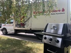 Broil King Monarch 320 -BBQ Equipment BroilKingMonarch320 BK834254 2020