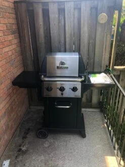 Broil King Monarch 320 -BBQ Equipment BroilKingMonarch320 1