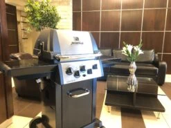 Broil King Monarch 390 -BBQ Equipment BroilKingMonarch390 BK834284 2021