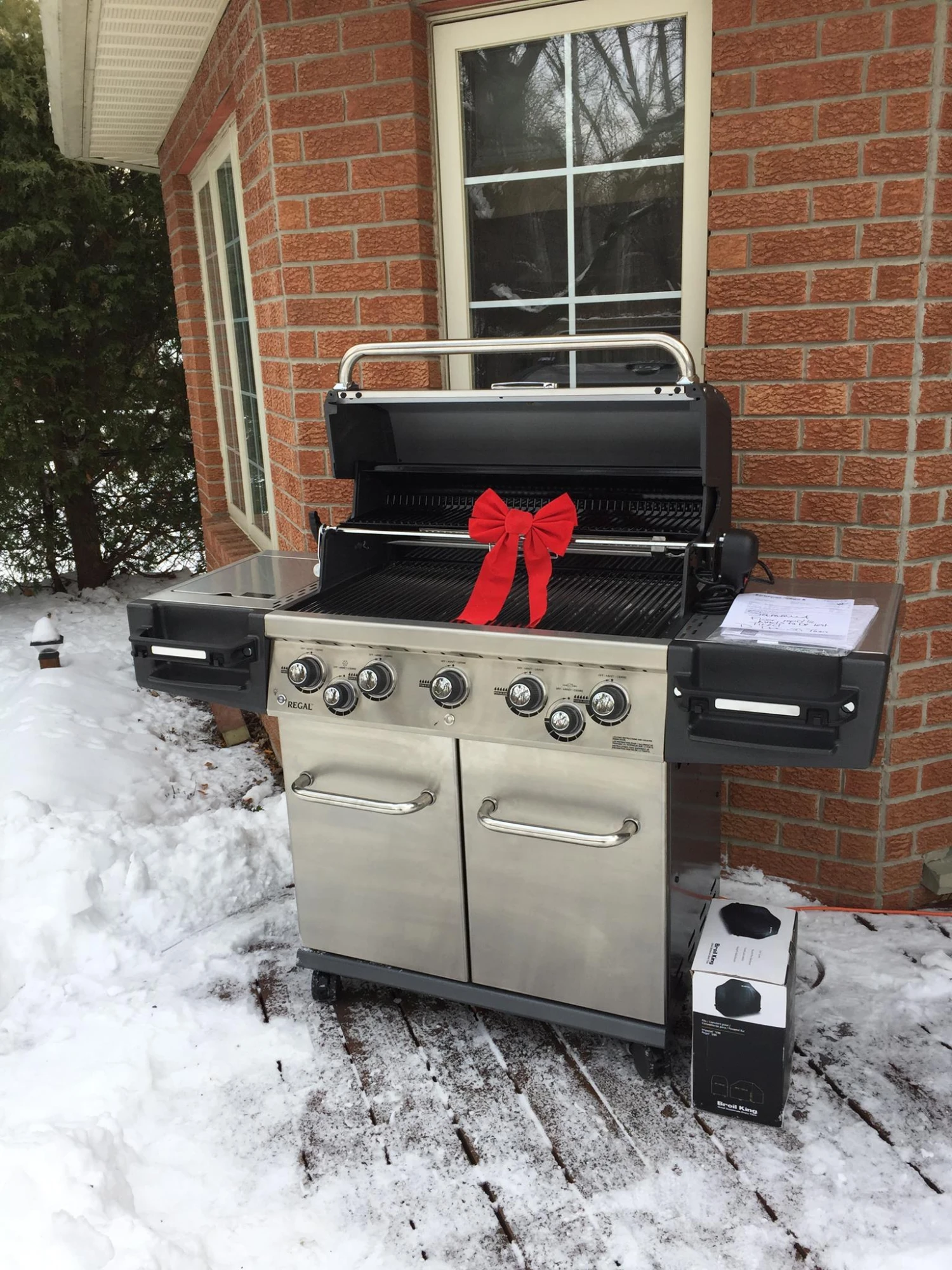 Broil King Regal S590 Pro IR 4 Broil King Regal S590 Pro IR - Image 2