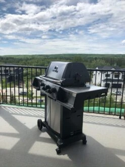 Broil King Signet 390 -BBQ Equipment BroilKingSignet390