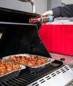 KOSMO'S Q Sauces - Sweet Smoke -BBQ Equipment KOSMOSQ6 KOSMOSQ SAUCE SWEETSMOKE on bbq pulled pork on weber summit