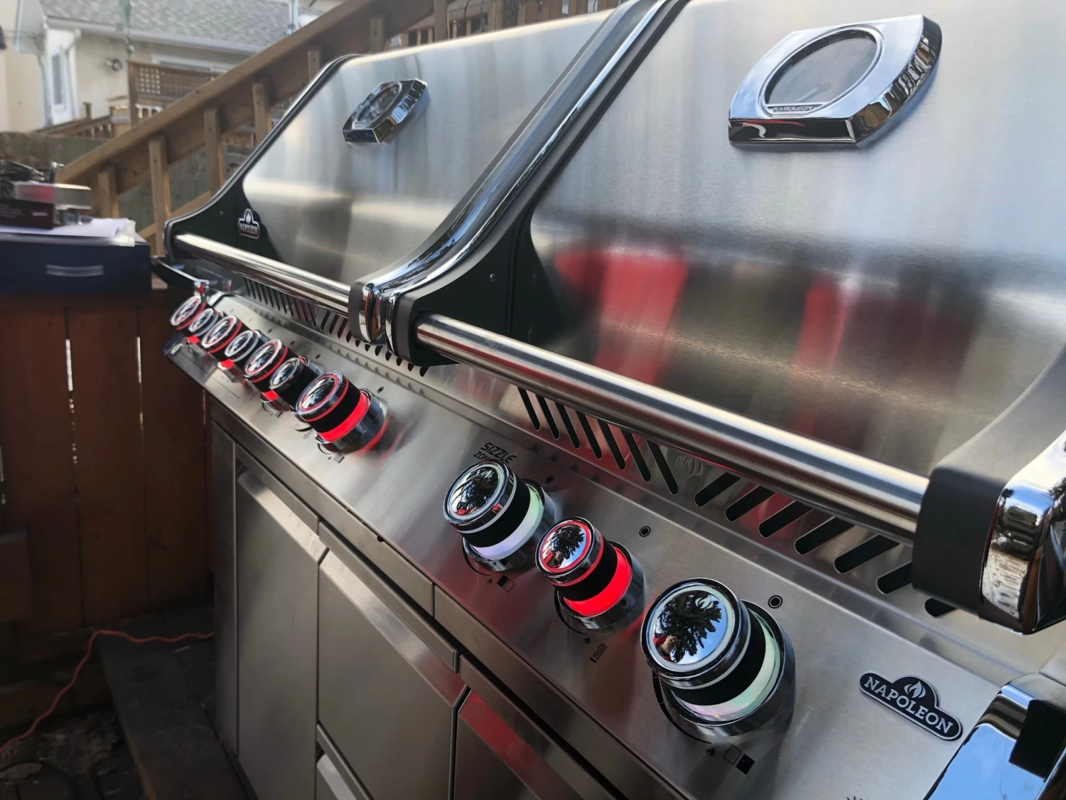 Napoleon Prestige PRO825RSBI - Natural Gas 12 Napoleon Prestige PRO825RSBI - Natural Gas - Image 10
