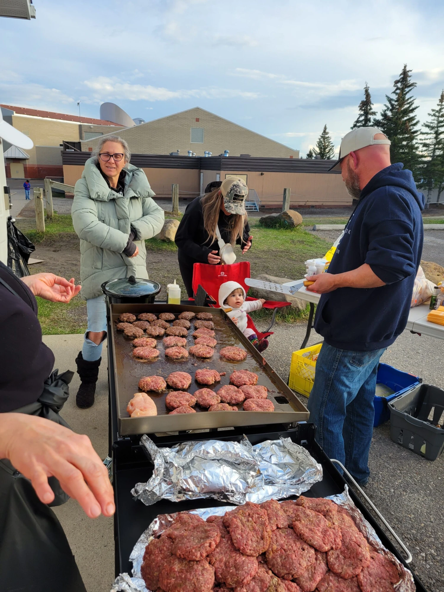 Pit Boss Deluxe 4-Burner Griddle 5 Pit Boss Deluxe 4-Burner Griddle - Image 3