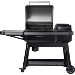 Traeger Ironwood Pellet Grill - NEW 2023 -BBQ Equipment TFB61RLG Ironwood FrontLidOpen 9270 WEB