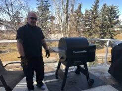 Traeger Ironwood 650 Pellet Grill -BBQ Equipment Traeger Ironwood 650 TFB65BLFC 2021