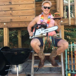 New Arrival -BBQ Equipment WeberOriginalKettlePremiumBestBurgerEntryManwithsawandcowboyboots800x800