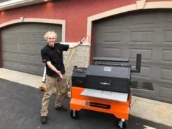 Yoder Smokers YS640S Competition Pellet Grill And Cart -BBQ Equipment YoderYS640SOrangeCompetitionCart 9612O22000 2020