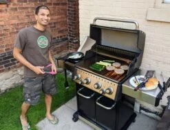 Broil King Baron 490 PRO -BBQ Equipment annaandroybroilkingbaronbarbecuesgaloreaugust232021 fc2badfe 46ed 4ab4 a298 a99da8ca1f06