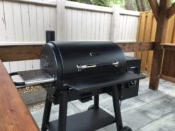 Broil King Regal Pellet 500 -BBQ Equipment barbecuebutlersmay2021barbecuesgalore 1