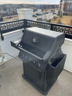 Napoleon Phantom Rogue SE 425 RSIB - Natural Gas -BBQ Equipment barbecuegrillsbeingbutleredmarch2022 6