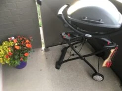 Weber Q™ 2400 Portable Grill (Electric) -BBQ Equipment image