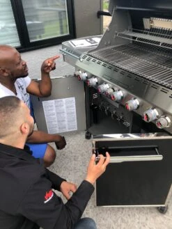 Weber Summit E-670 - Propane -BBQ Equipment summit670 5ed84f67 a449 423c bb96 a7d61f588817