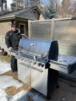 Weber Summit S-670 - Natural Gas -BBQ Equipment thebutlersofbarbecuetorontocalgarymarch2022 14