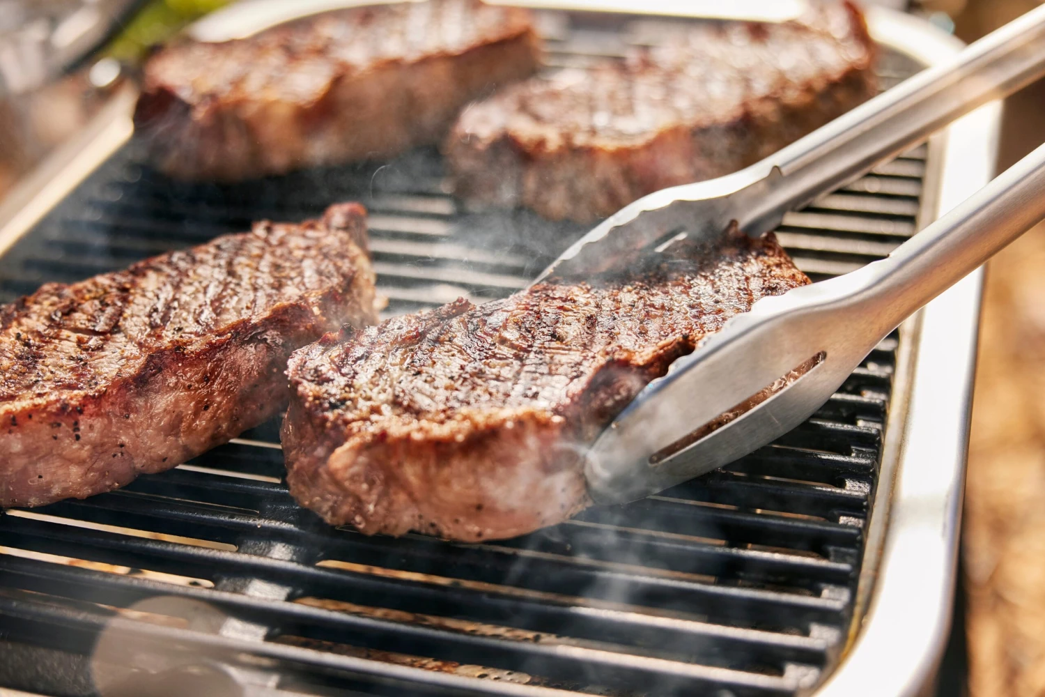 Weber Lumin Portable Grill (Electric) 4 Weber Lumin Portable Grill (Electric) - Image 2